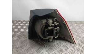 PILOTO TRASERO IZQUIERDO VOLKSWAGEN GOLF V BERLINA 1.9 TDI (105 CV) DE 2004 - D.4284700 / 1K695095G 2