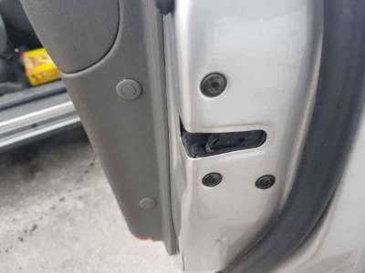 CERRADURA PUERTA DELANTERA DERECHA HYUNDAI TUCSON 2.0 CRDi (113 CV) DE 2005 - D.4574502