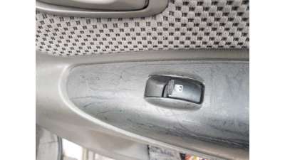 MANDO ELEVALUNAS TRASERO DERECHO HYUNDAI TUCSON 2.0 CRDi (113 CV) DE 2005 - D.4574537