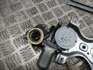 ELEVALUNAS DELANTERO IZQUIERDO TOYOTA YARIS 1.4 Turbodiesel (90 CV) DE 2010 - D.4575063 / 857020F010 2