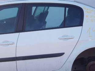 PUERTA TRASERA IZQUIERDA RENAULT MEGANE II CLASSIC BERLINA 1.9 dCi D (120 CV) DE 2005 - D.4578657