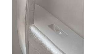 MANDO ELEVALUNAS DELANTERO DERECHO CHEVROLET CAPTIVA 2.0 D (150 CV) DE 2007 - D.4580121