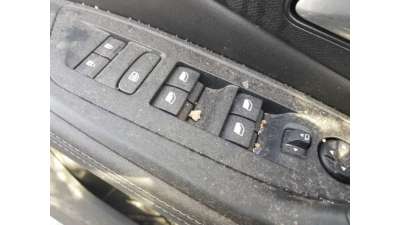 MANDO ELEVALUNAS DELANTERO IZQUIERDO  PEUGEOT 308 1.5 HDI (130) DE 2022 - D.4581829