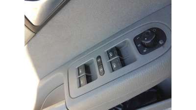 MANDO ELEVALUNAS DELANTERO IZQUIERDO  SEAT ALHAMBRA 2.0 TDI (140 CV) DE 2011 - D.4583358