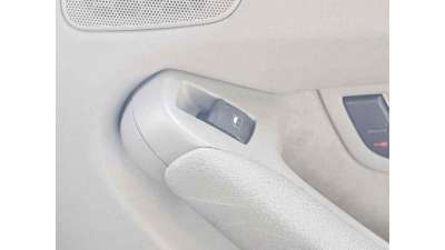 MANDO ELEVALUNAS TRASERO DERECHO AUDI A8 3.0 V6 24V TDI (233 CV) DE 2005 - D.4584527