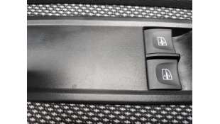 MANDO ELEVALUNAS DELANTERO IZQUIERDO  DACIA SANDERO 1.0 I DE 2021 - D.4601490