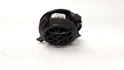 REJILLA AIREADORA NISSAN JUKE  - M.1217350 / 687613YV0A