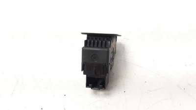 MANDO ELEVALUNAS TRASERO DERECHO VOLKSWAGEN GOLF VII LIM.  - M.1182279 / 5G0959855M