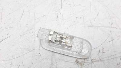 LUZ INTERIOR RENAULT MEGANE IV BERLINA 5P  - M.1228575 / 8200074365