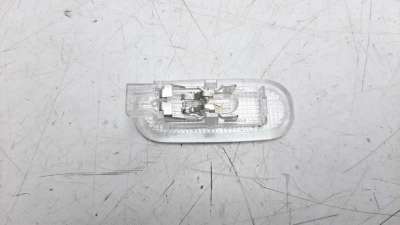 LUZ INTERIOR RENAULT MEGANE IV BERLINA 5P  - M.1228577 / 8200074365