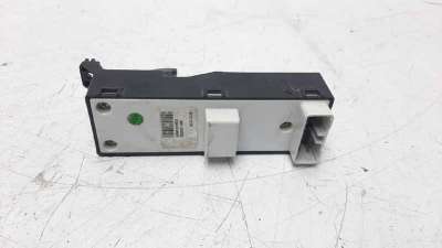 MANDO ELEVALUNAS TRASERO DERECHO HYUNDAI SANTA FE  - M.1062542 / 935802W000