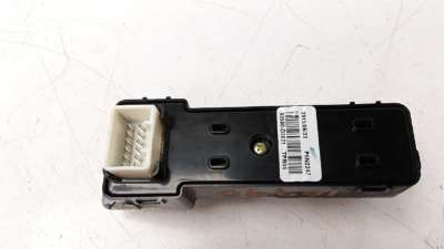 MANDO ELEVALUNAS TRASERO DERECHO HYUNDAI TUCSON  - M.1229939 / 93580D3021