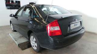 KIA CERATO 1.5 LX CRDi Berlina 2005 4p - 19184