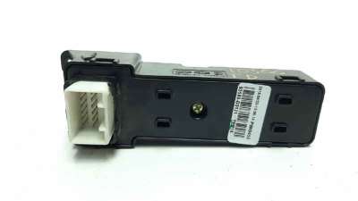 MANDO ELEVALUNAS TRASERO DERECHO HYUNDAI TUCSON  - M.1045747 / 93580D3121