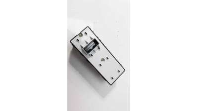 MANDO ELEVALUNAS DELANTERO IZQUIERDO KIA STONIC  - M.1099874 / 93570H8000WK