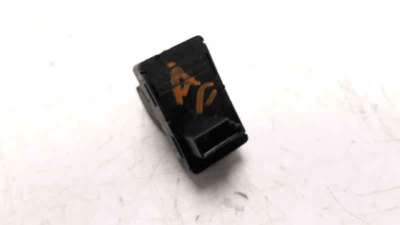 MANDO ELEVALUNAS TRASERO DERECHO BMW SERIE 1 BERLINA  - M.1144337 / 61316970242