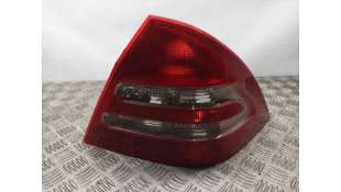 PILOTO TRASERO DERECHO MERCEDES CLASE C  BERLINA 2.0 Compresor (163 CV) DE 2002 - D.3523897 / 2038200264R