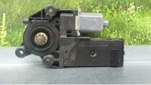 MOTOR ELEVALUNAS DELANTERO IZQUIERDO RENAULT MEGANE III BERLINA 5 P 1.5 dCi D FAP (95 CV) DE 2016 - D.4284458 / 807310246R 2