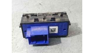 INTERRUPTOR PEUGEOT 208 1.6 Blue-HDI FAP (75 CV) DE 2016 - D.4520231 / 96750117ZF