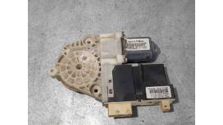 MOTOR ELEVALUNAS DELANTERO DERECHO CITROEN C4 BERLINA 1.6 16V (120 CV) DE 2008 - D.4553721 / 9681574880