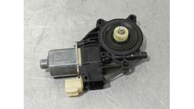 MOTOR ELEVALUNAS DELANTERO DERECHO FORD FIESTA 1.4 16V (97 CV) DE 2011 - D.4558827 / 8A6114553A