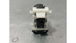 MANDO ELEVALUNAS DELANTERO DERECHO MERCEDES CLASE CLK  COUPE 3.0 CDI (224 CV) DE 2008 - D.4560189 / A2038200210 2