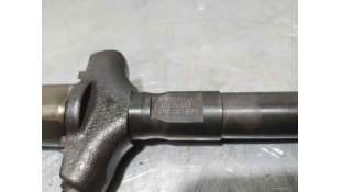 INYECTOR SAAB 9-5 FAMILIAR 3.0 V6 TiD (177 CV) DE 2002 - D.4560352 / 8972391617 2