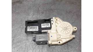 MOTOR ELEVALUNAS DELANTERO IZQUIERDO RENAULT LAGUNA III 2.0 dCi D (150 CV) DE 2010 - D.4568675