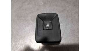 MANDO ELEVALUNAS DELANTERO DERECHO DACIA SANDERO 1.0 12V (73 CV) DE 2018 - D.4595696 / SIN REF