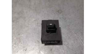 MANDO ELEVALUNAS TRASERO DERECHO JEEP GR.CHEROKEE / 2.5 Turbodiesel (116 CV) DE 1998 - D.4595867 / SIN REF