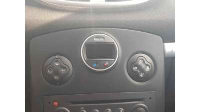 MANDO CLIMATIZADOR RENAULT CLIO III 1.5 dCi D (106 CV) DE 2006 - D.4610586