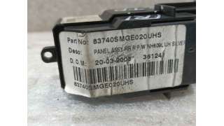 MANDO ELEVALUNAS TRASERO DERECHO HONDA CIVIC BERLINA 5 2.2 CTDI (140 CV) DE 2008 - D.4610873 / 83740SMGE020UHS