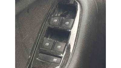 MANDO ELEVALUNAS DELANTERO IZQUIERDO  CHEVROLET ORLANDO 2.0 D (131 CV) DE 2012 - D.4615591