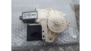 MOTOR ELEVALUNAS TRASERO DERECHO RENAULT MEGANE III BERLINA 5 P 1.6 16V (110 CV) DE 2011 - D.4618759 / 827306548R