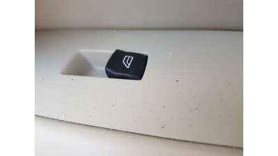 MANDO ELEVALUNAS DELANTERO DERECHO VOLVO S80 BERLINA 2.4 D (185 CV) DE 2007 - D.4619166