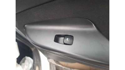 MANDO ELEVALUNAS TRASERO DERECHO HYUNDAI KONA 1.0 TGDI (120 CV) DE 2018 - D.4622896