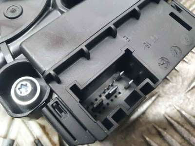 ELEVALUNAS TRASERO DERECHO VOLKSWAGEN POLO 1.4 TDI (75 CV) DE 2016 - D.4624061 / SIN REF ELEVALUNAS TRASERO DERECHO VOLKSWAGEN POLO 1.4 TDI (75 CV) DE 2016 - D.4624061 / SIN REF