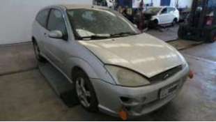 FORD FOCUS BERLINA Trend 2001 3p - 19516