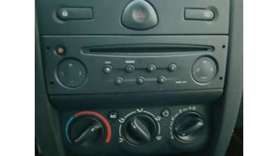SISTEMA AUDIO / RADIO CD RENAULT CLIO II FASE II 1.2 (75 CV) DE 2004 - D.4714413
