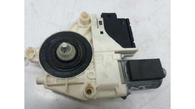 MOTOR ELEVALUNAS DELANTERO IZQUIERDO JEEP COMPASS (2017-) 2.0 CRD 4X4 140CV 1956CC - L.4477275 / C37723104