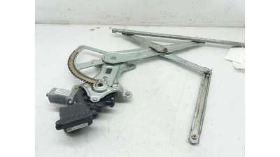 ELEVALUNAS TRASERO IZQUIERDO TOYOTA COROLLA VERSO (2005-2009) 2.2 D-4D (AUR10) 136CV 2231CC - L.4573677 / 698400F010