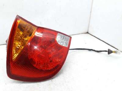 PILOTO TRASERO IZQUIERDO HYUNDAI ACCENT II (2002-2005) 1.5 CRDI 82CV 1493CC - L.4620000 / 9240125220