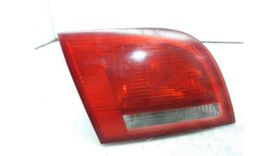 PILOTO TRASERO IZQUIERDO INTERIOR AUDI A3 (2003-2012) 2.0 TDI 16V 140CV 1968CC - L.4670310 / 8P4945093B