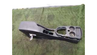 APOYABRAZOS CENTRAL SEAT TOLEDO III (2004-2009) 1.9 TDI 105CV 1896CC - L.4718448 / 5P0864251B
