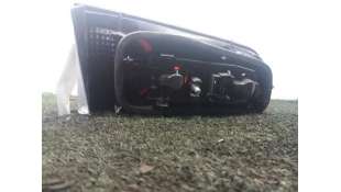 PILOTO TRASERO DERECHO INTERIOR RENAULT LAGUNA II (2005-2007) 1.9 DCI (BG12) 116CV 1870CC - L.4728133 / 8200262111 2