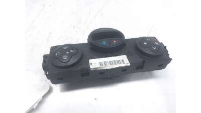 MANDO CLIMATIZADOR RENAULT MEGANE II SEDÁN (2003-) 1.9 DCI (LM0G, LM1G, LM2C) 120CV 1870CC - L.4788155 / 82003448840