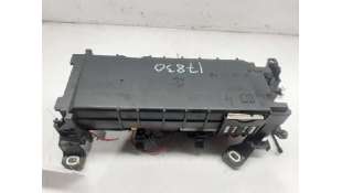 CAJA RELES / FUSIBLES MERCEDES-BENZ CLASE A (2012-2018) A 180 (176.042) 122CV 1595CC - L.4891965 / A2465402614