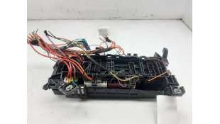 CAJA RELES / FUSIBLES MERCEDES-BENZ CLASE A (2012-2018) A 180 (176.042) 122CV 1595CC - L.4891965 / A2465402614  2