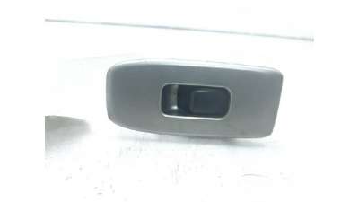 MANDO ELEVALUNAS TRASERO IZQUIERDO MITSUBISHI MONTERO III (2000-2006) 3.2 DI-D (V68W) 160CV 3200CC - L.4900026 / MR445659