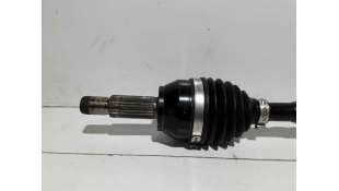 GUARNECIDO PUERTA DELANTERA IZQUIERDA OTROS VEHICULOS - L.5064122 / 67778X1B16